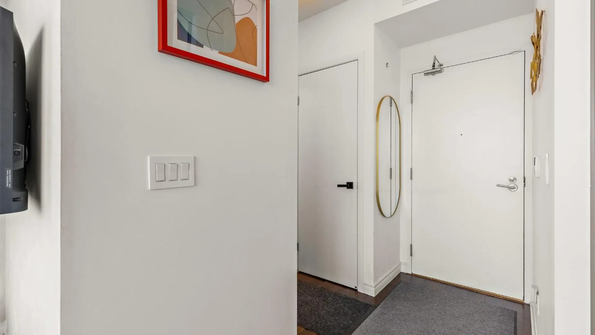 2 Bedroom Downtown Toronto Stay With Stunning Views & Free Parking Canada